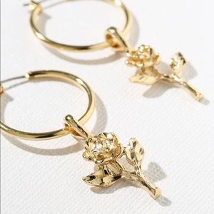 New Vanessa Mooney gold little rose hoops earrings